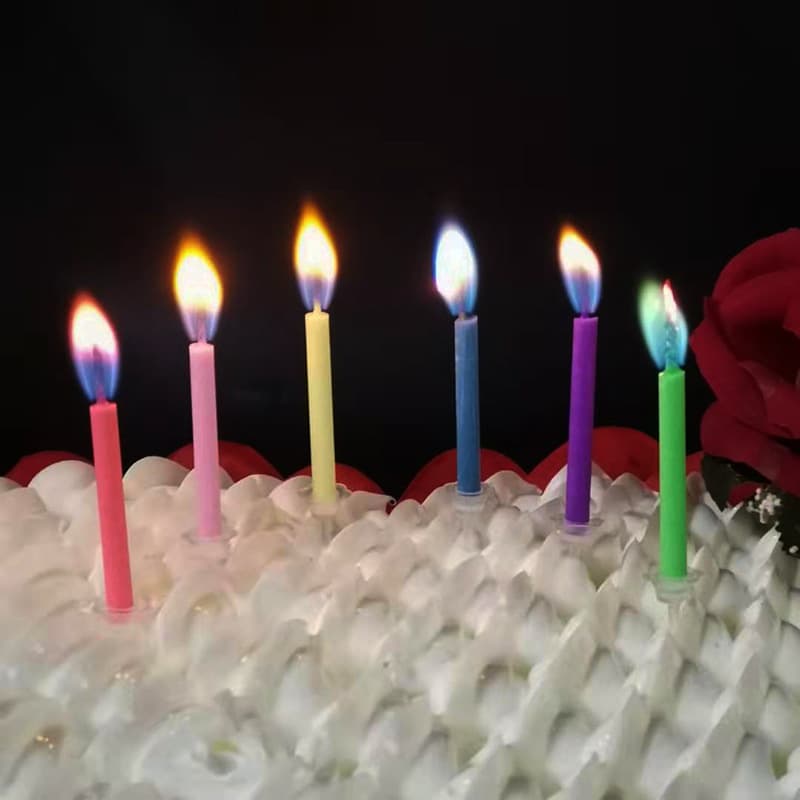 Vela, vestido de noite arco-íris, celebridade da internet - imagem 1