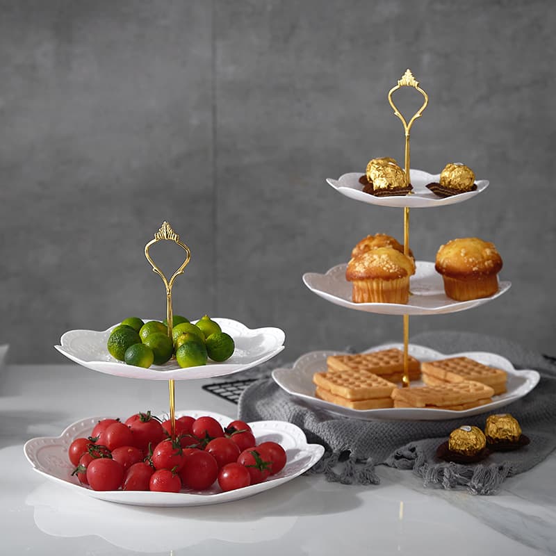 Prato europeu de frutas de três camadas, prato de frutas secas, bandeja de lanche de chá da tarde, mesa de sobremesa, suporte de bolo multicamadas, mesa de bolo - imagem 3