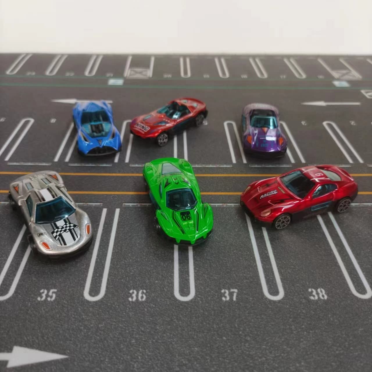 Carro de brinquedo de metal para meninos, pequeno carro de corrida realista, modelo de carro, brinquedo cápsula - imagem 7