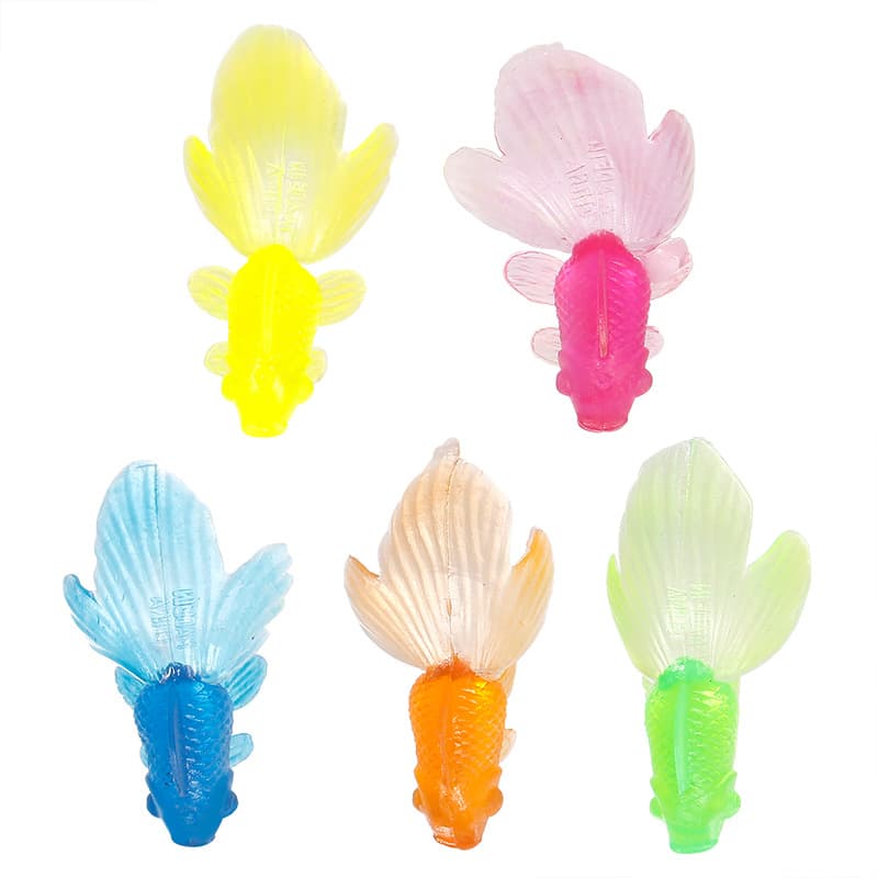 [Small marine toy from soft rubber for fishing play in water] - imagem 3
