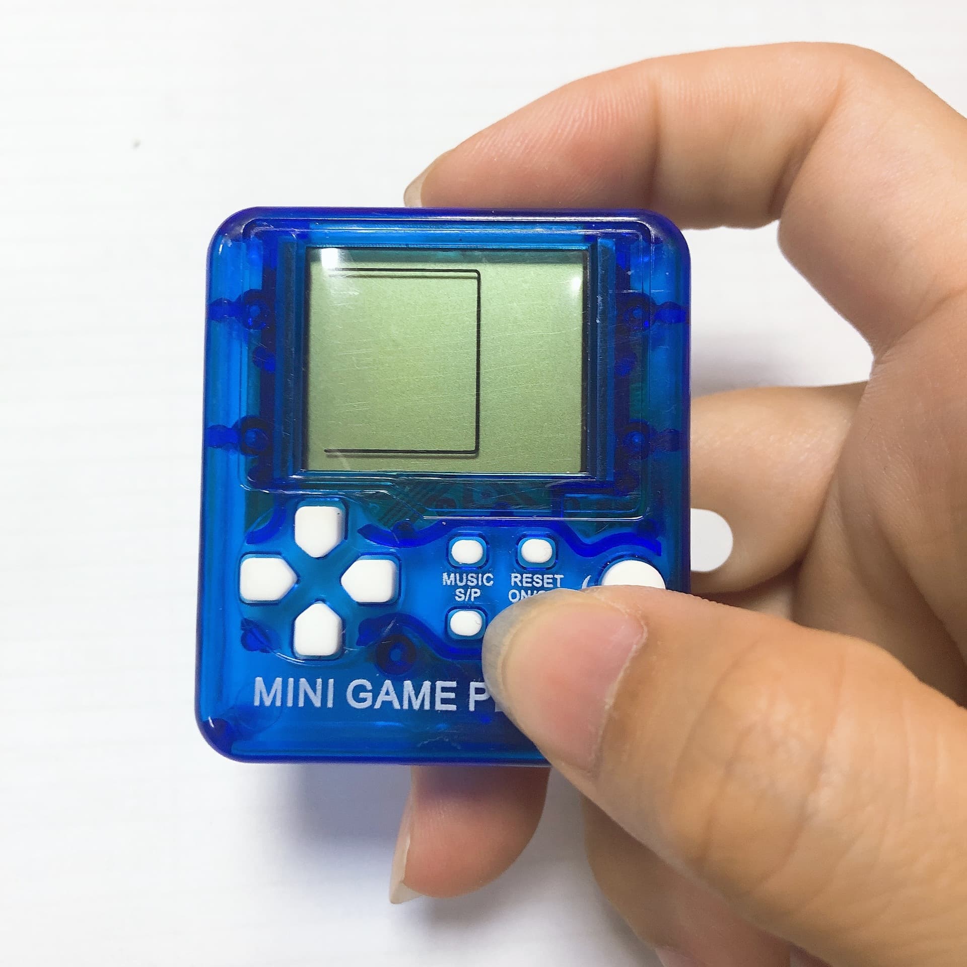 Pequeno console de jogos eletrônicos, tetris, brinquedo criativo, chaveiro, nostalgia, antiestresse, presente criativo - imagem 2