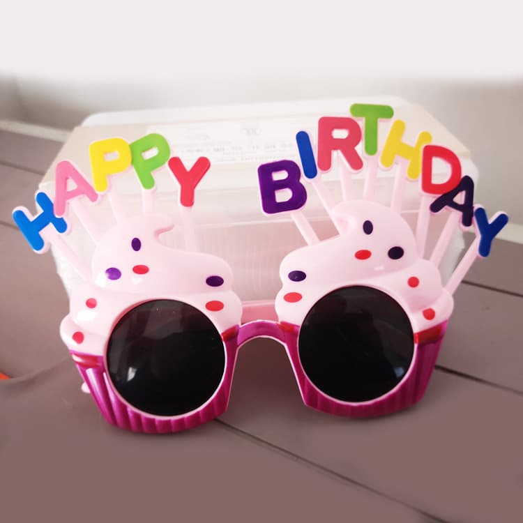 Óculos de aniversário com fotos engraçadas de celebridades da Internet do mesmo estilo de Xiaohongshu, óculos em forma de bolo para decoração de festa criativa infantil - imagem 10