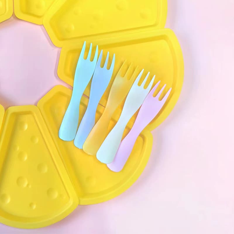 Prato colorido, vestido de noite, utensílios de mesa bonitos de plástico - imagem 7