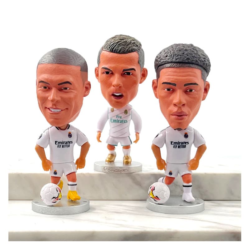 Messi, figura estrela de Ronaldo, De Bruyne, Van Dijk, Sterling, Moraes, boneco Neymar - imagem 6
