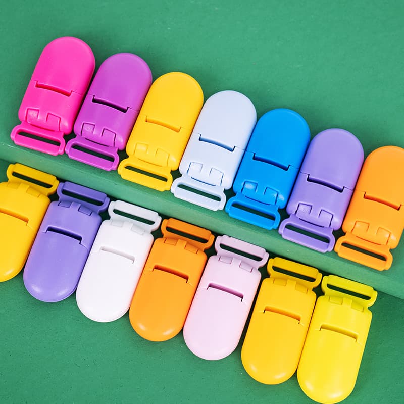 Chupeta infantil de plástico multicolorida, babador para comer - imagem 5