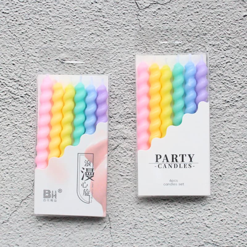 Vela, decoração de unhas fresca, celebridade da internet - imagem 1