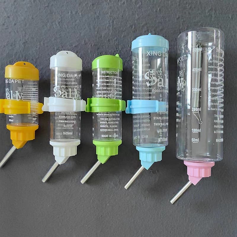 Bebedouro para hamster, bebedouro pequeno para animais de estimação, urso dourado, coelho, alimentador de água para chinchila, chaleira suspensa de 60-250ML - imagem 3