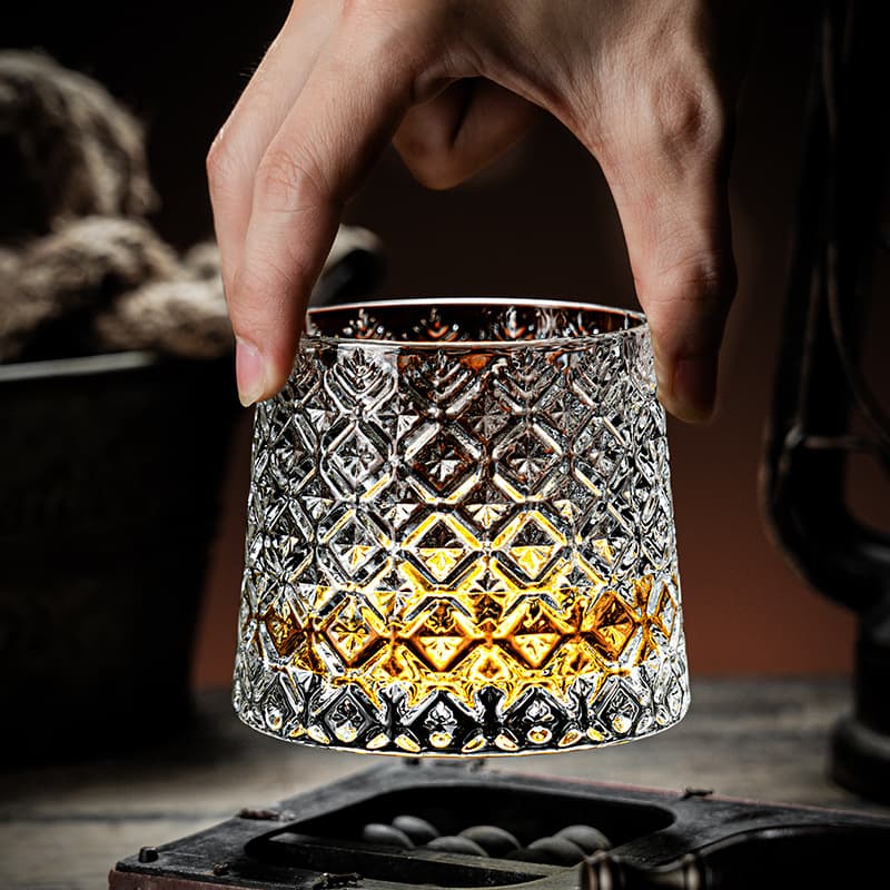 Copo de vinho de vidro tecido criativo para uísque - imagem 3