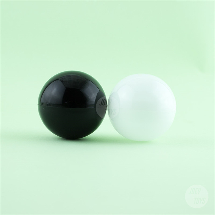 Bolas de gashapon coloridas